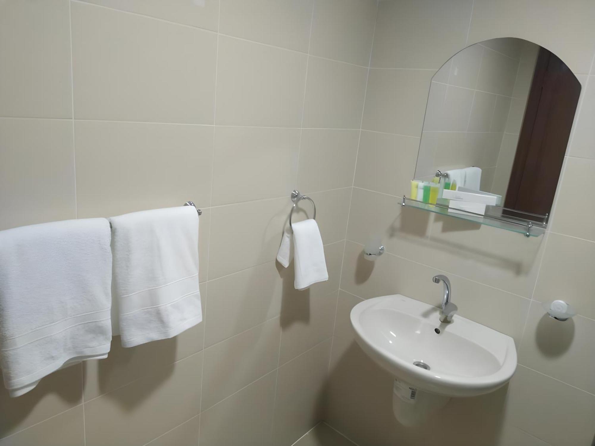 Rayan Hotel Apartments Амман Экстерьер фото