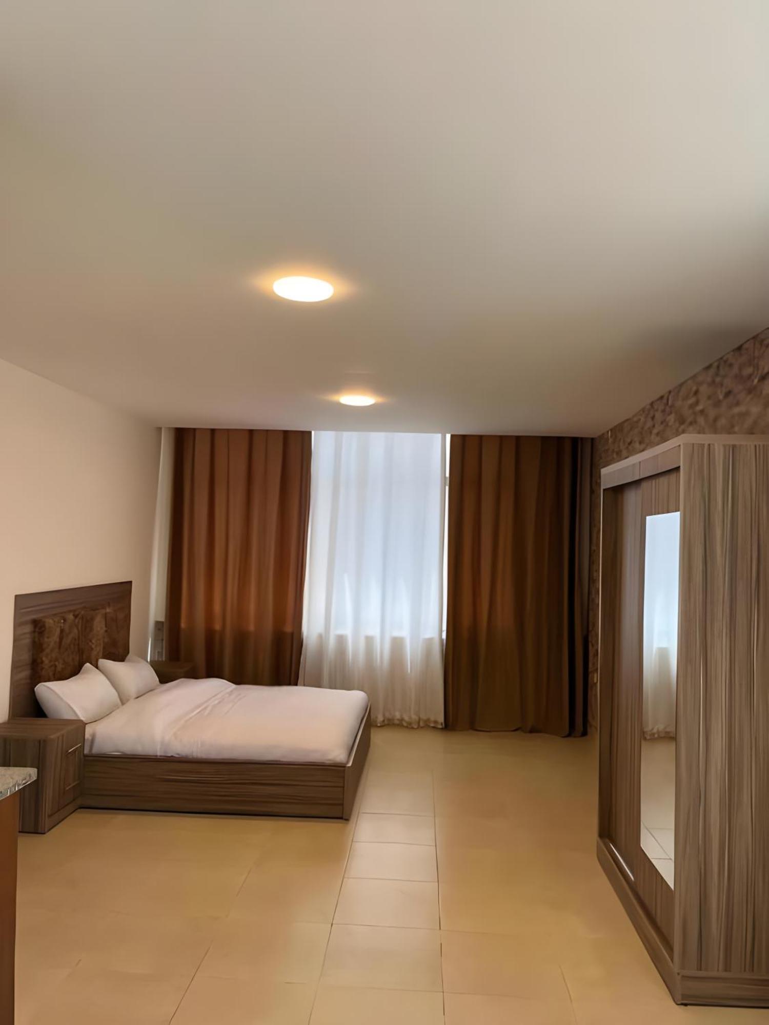 Rayan Hotel Apartments Амман Экстерьер фото